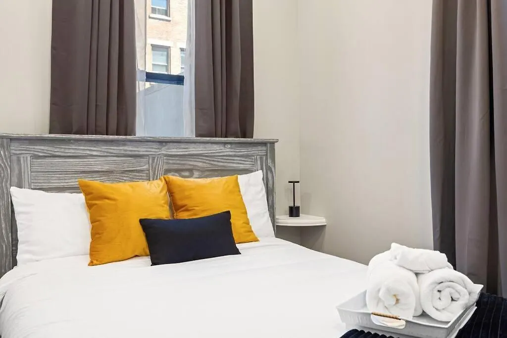 Swj Btm G, 1 And 2 - Save On 2Day+ Stays_6Br Triplex New York